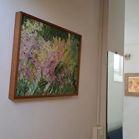 Central, Metro Republique باريس