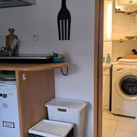 Central, Metro Republique باريس